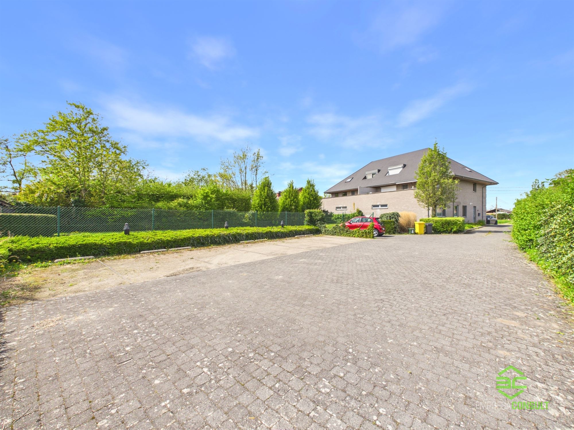 Handelsruimte van 125m² aan doorgaande weg in Budingen! - foto 4