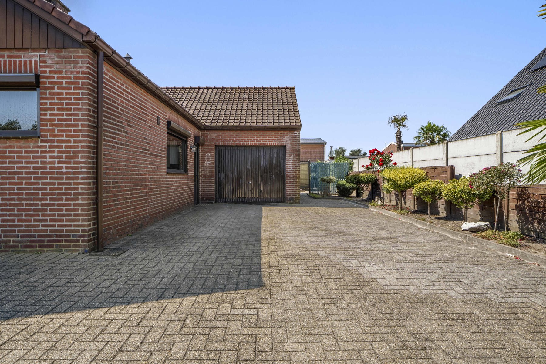 Ruime woning met 4 slaapkamers - foto 4
