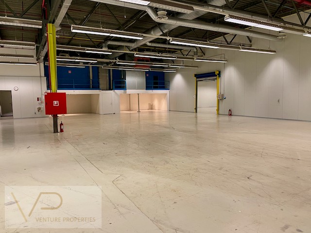 Goed beveiligd magazijn 3524m2 - foto 3