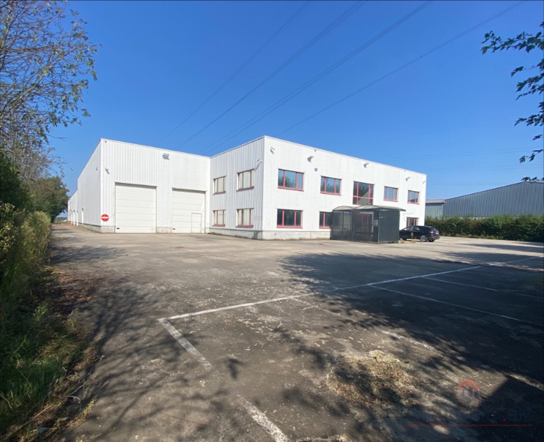 Semi-industrieel gebouw te huur - foto 1