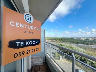Dit prachtig gerenoveerde appartement aan de Zeedijk in Middelkerke biedt alles wat je zoekt voor een comfortabele levensstijl aan zee. De...