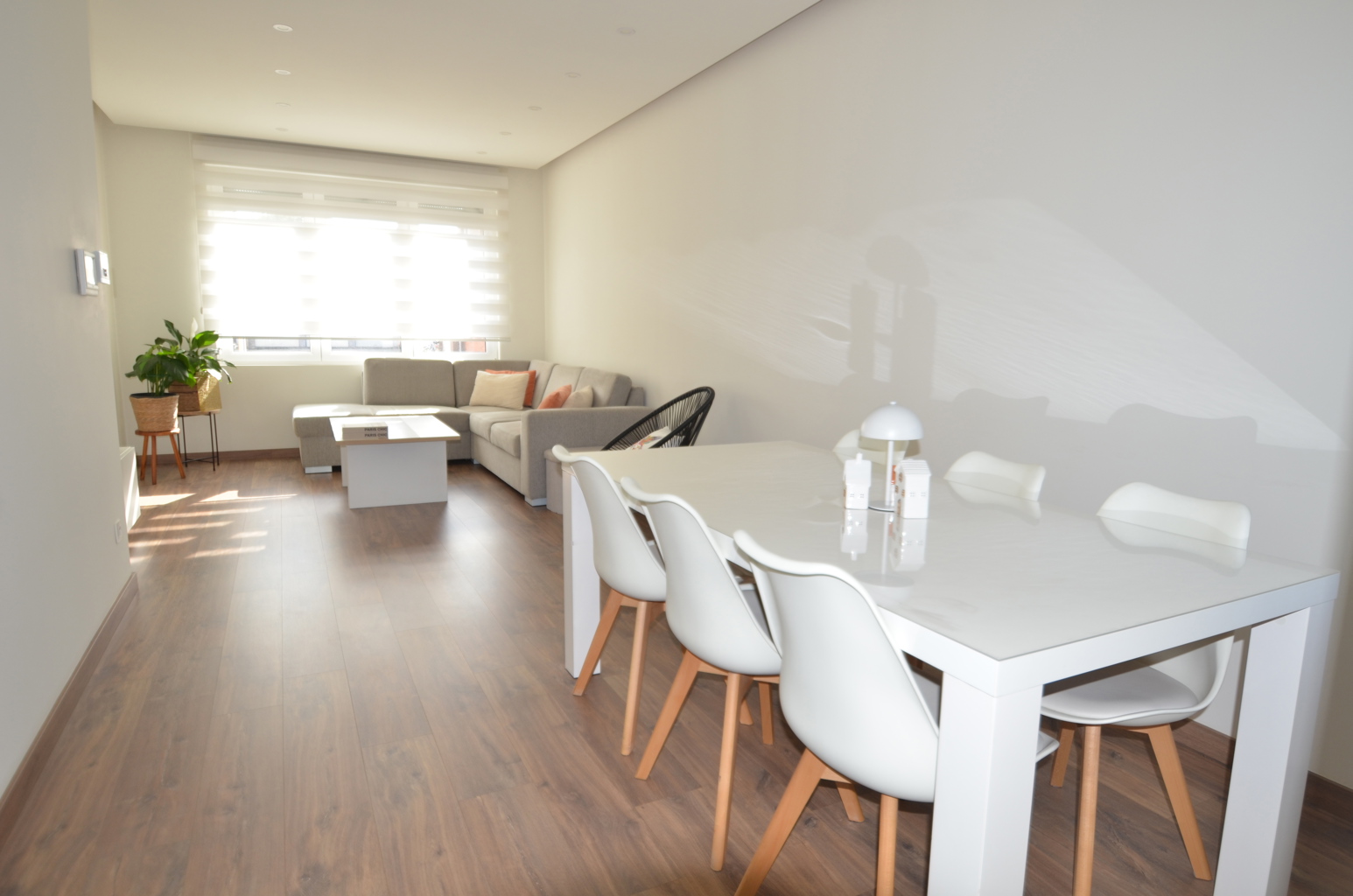 Totaal gerenoveerde woning met tuinterras en 3 slaapkamers - foto 4