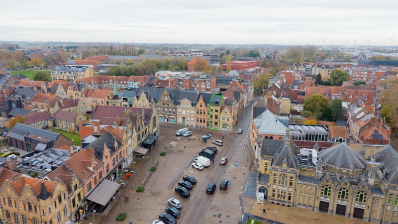Centraal gelegen , vergunde vakantiewoning "Alice House" in Centrum Ieper met zicht op de kathedraal! - photo 3