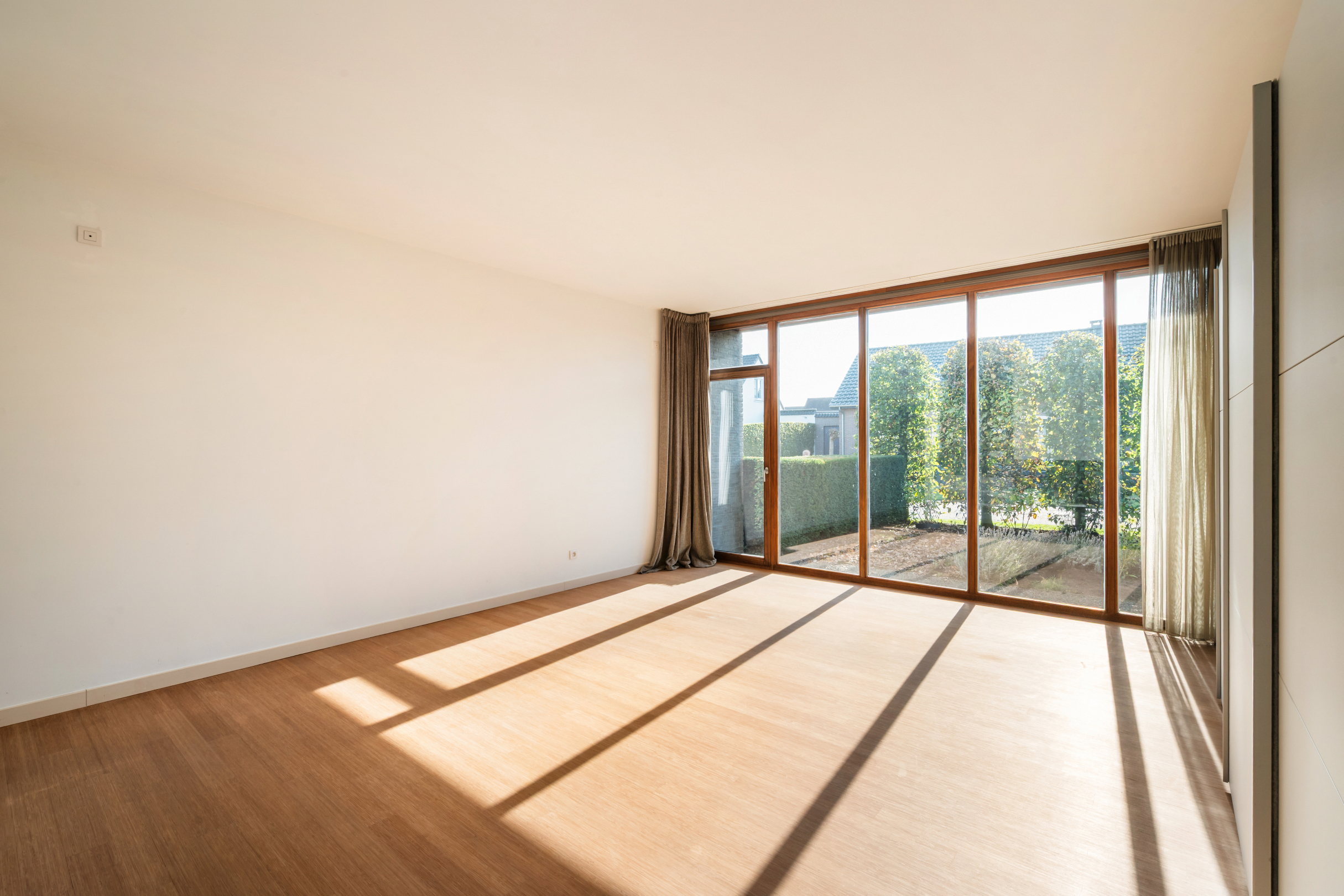 Maison familiale accueillante avec 5 chambres sur environ 913 m² près du centre de Vosselaar. - photo 5