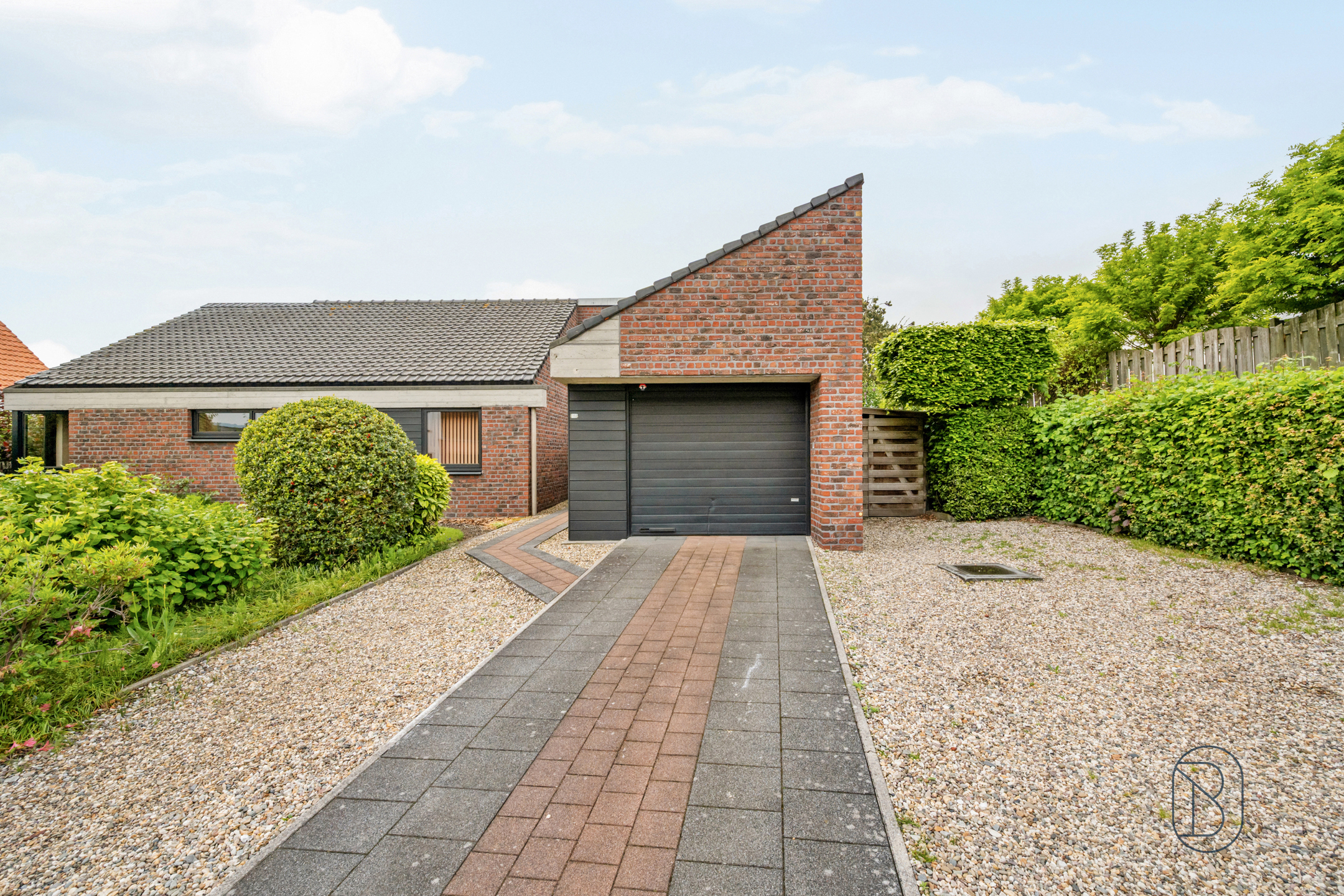 Mooi gelegen karaktervolle villa met tuin! - foto 2