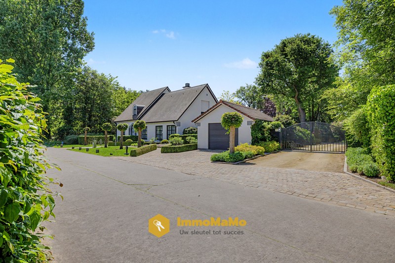 STIJLVOLLE VILLA OP 10.397m2 MET AANGELEGDE PARKTUIN - TE KOOP - foto 3