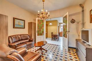 Voor meer info of bezoek, bel 02/884.23.23 - Langs de Appelboomstraat in Anderlecht ligt deze charmante woning. De woning is gelegen op de...