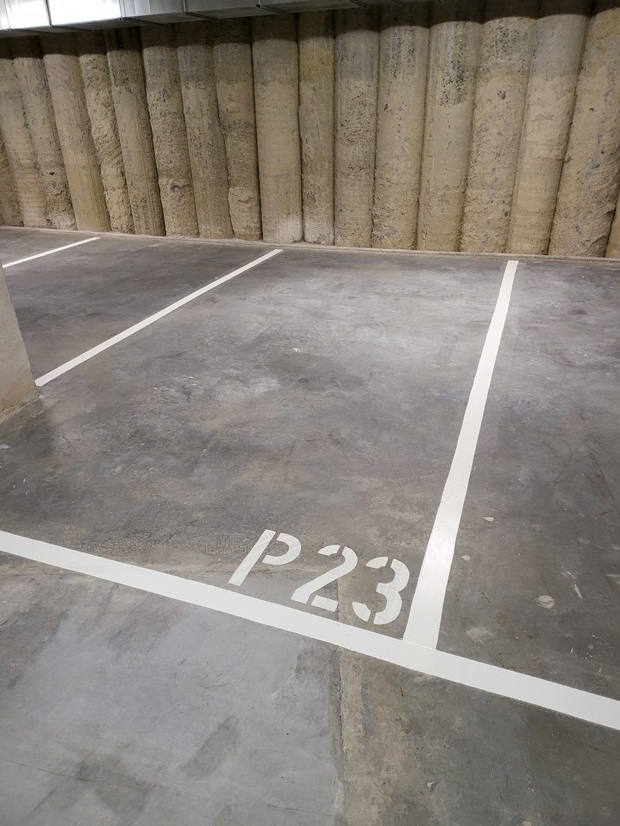 Garage for rent in Brussels - photo 1