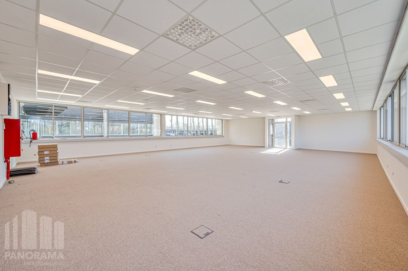 69 m² goedbereikbare instapklare kantoren nabij R4 Merelbeke - foto 4