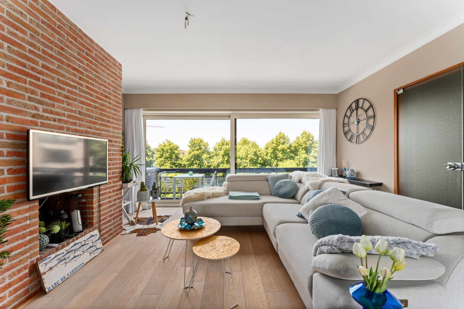 Lichtrijk en instapklaar appartement met garage te Kristus-Koning - foto 3