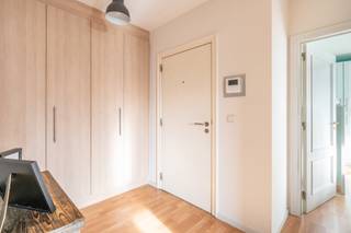 Comfortabel en groot appartement midden het in het centrum van Wuustwezel. Alle winkels, openbaar vervoer en andere voorzieningen zijn...