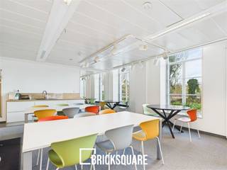 Ideaal gelegen in het hart van La Hulpe, ontdek een moderne kantoorruimte, ingericht en onmiddellijk beschikbaar, perfect geschikt voor...