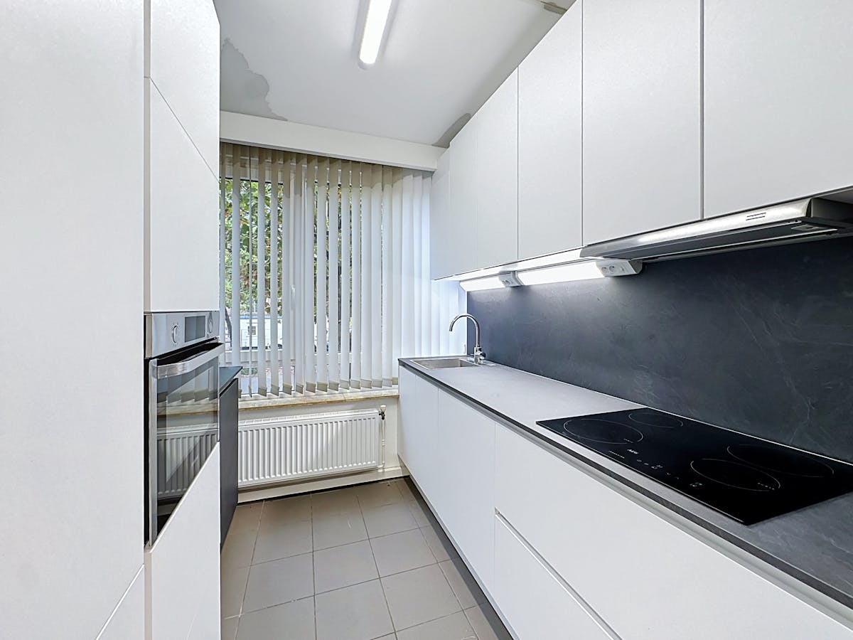appartement de 2 chambres à louer dans le centre du château - photo 4