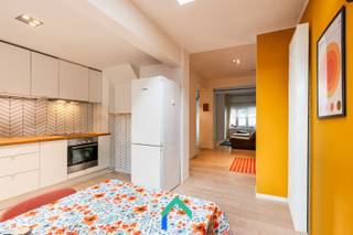 AlgemeenDeze woning is gelegen in de Herderstraat in Gent, op een uitstekende locatie waar rust en stedelijke dynamiek perfect samengaan. Dankzij de...