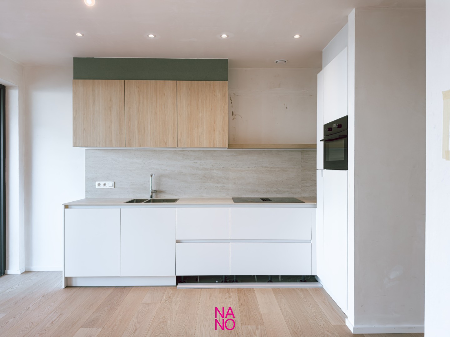 Schitterend nieuwbouwappartement met twee slaapkamers, en een aangenaam open zicht, gelegen in de stijlvolle nieuwbouwresidentie "Maurice" vlakbij Duinenwater en het station van Knokke-Heist. - foto 4
