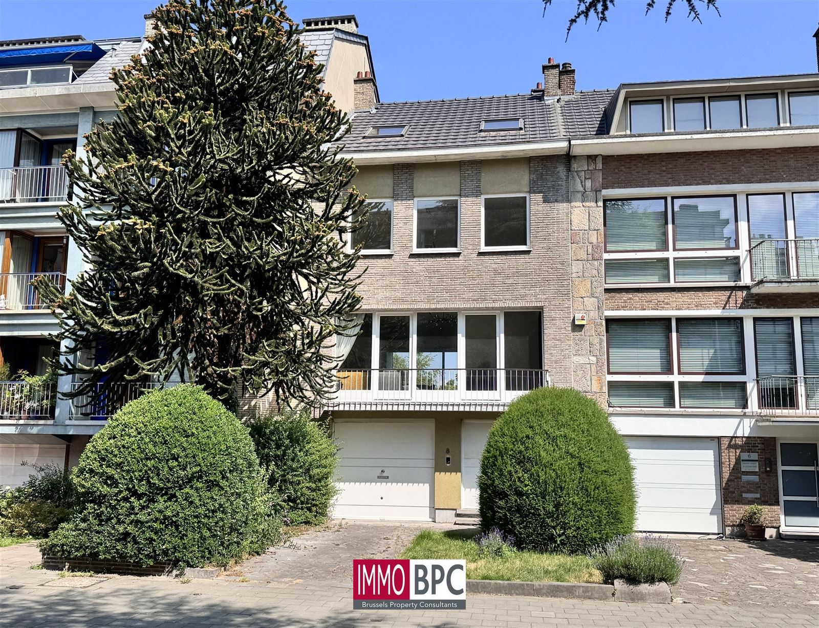 Maison unifamiliale avec garage et magnifique jardin - photo 1