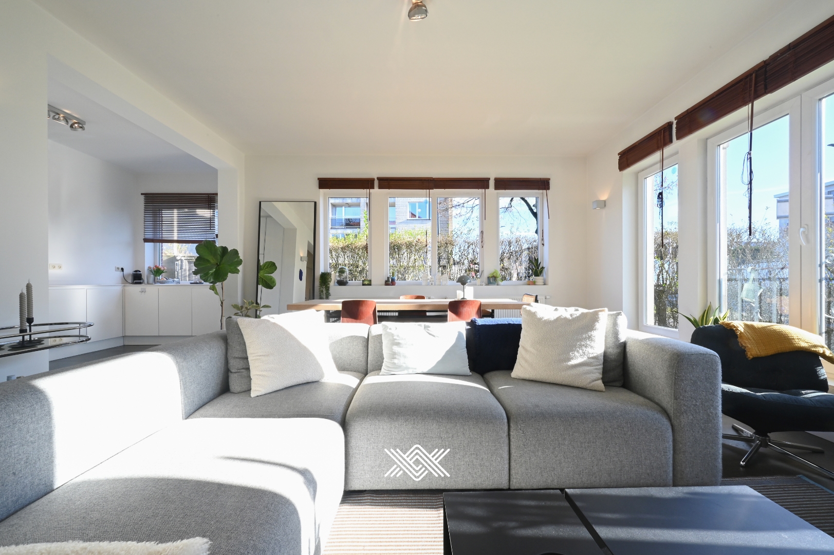 Lichtrijk appartement met drie slaapkamers en zuidgerichte tuin - foto 3