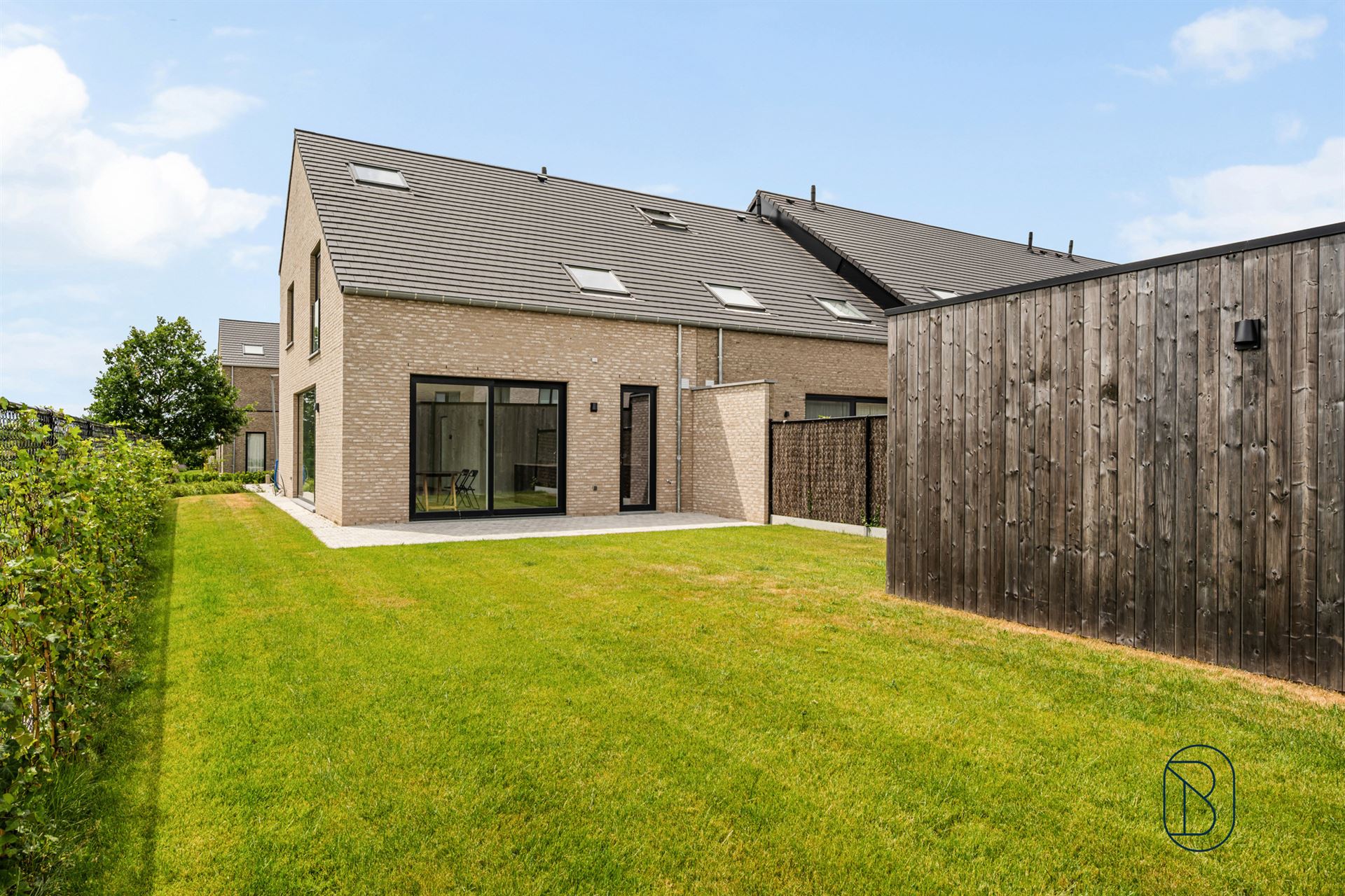 House for sale in Kortrijk with 4 bedrooms - photo 4