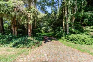 Deze bouwgrond is gelegen in een zeer rustige wijk te Pulderbos, doch op wandel- en fietsafstand van het centrum, bushalte,..<br /><br />De totale oppervlakte bedraagt 928m², een ideale grote voor een mooie ruime woning met tuin. Achteraan geniet je van een open zicht op een weide. <br />De breedte van de grond is 17.50 en de diepte is 47m. <br />Achteraan op het perceel mag er een bijgebouw gezet worden van maximum 75m². <br /><br />Voor meer info neem contact op nel@vanbredavastgoed.be - 03/866 26 73