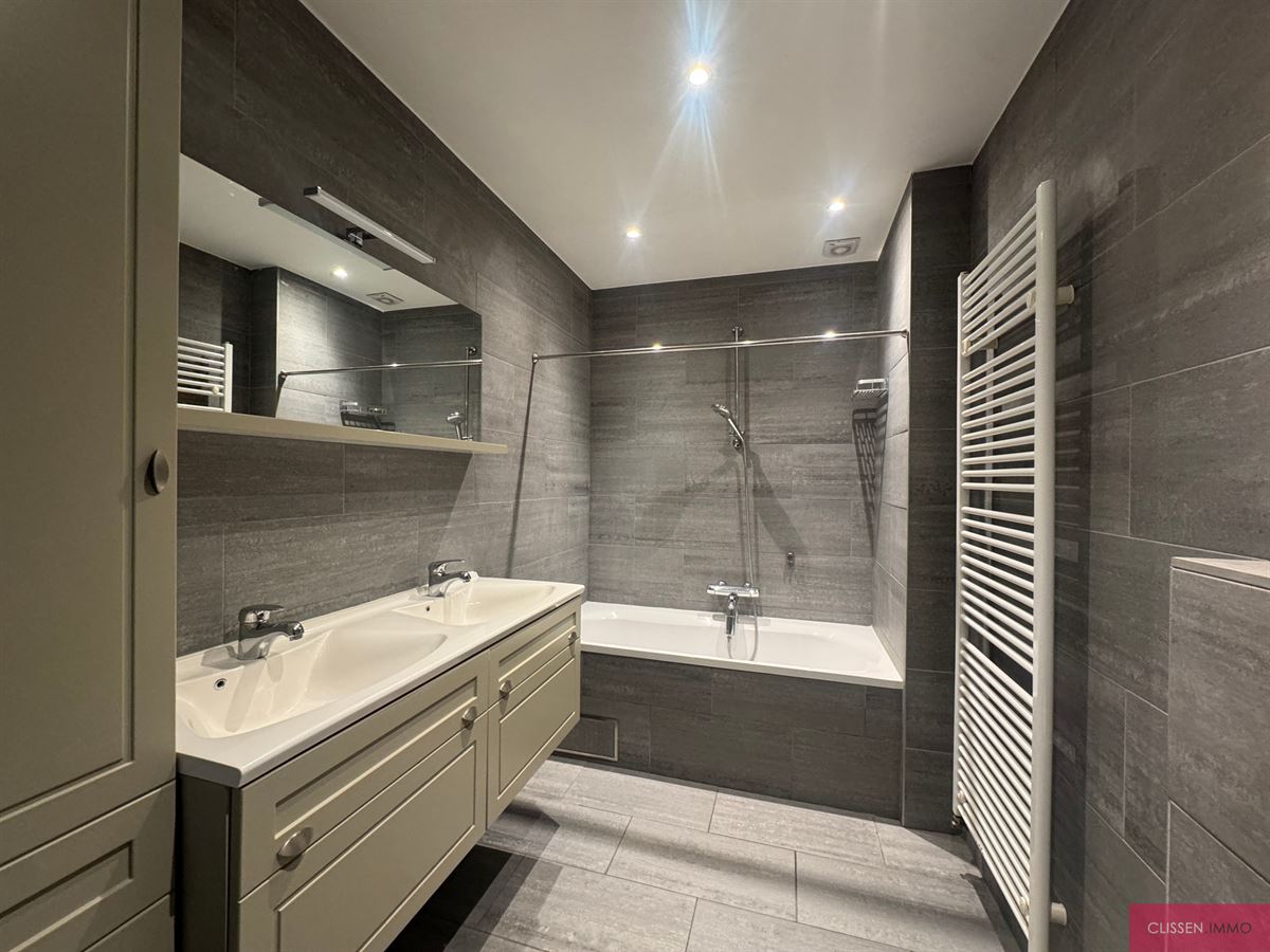 Eén slaapkamer appartement met terras! - foto 4
