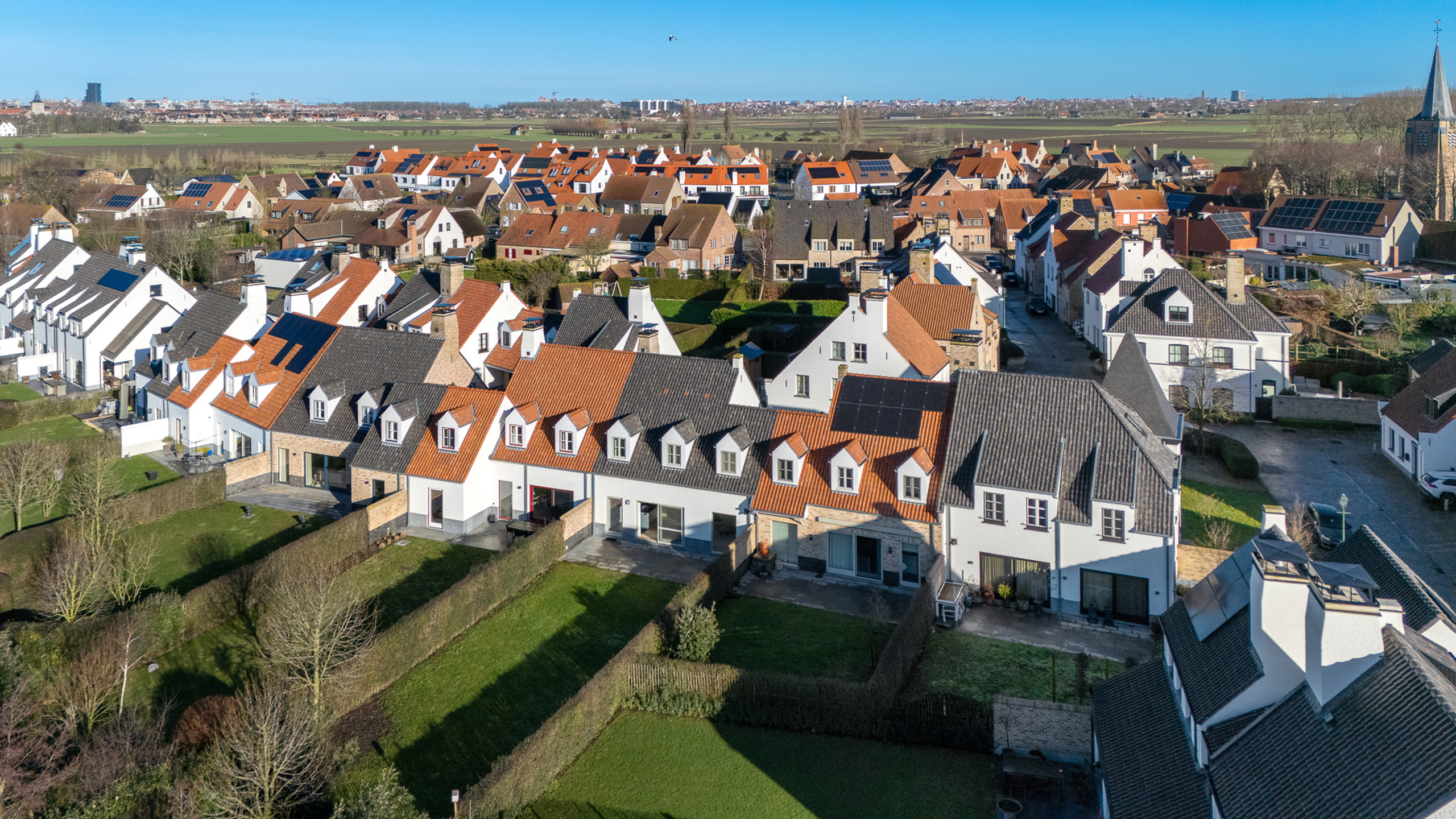 Ruime woning (4 slaapk.) met grote tuin in rustige omgeving  - foto 3