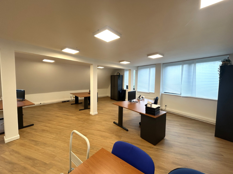 Modern kantoor te huur op zichtlocatie aan de rand van Gent - foto 5