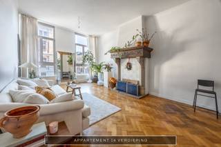 Ruim en stijlvol triplexappartement van 200 m² in het hart van AntwerpenGelegen aan de voorkant van het pand, biedt dit prachtige triplexappartement...