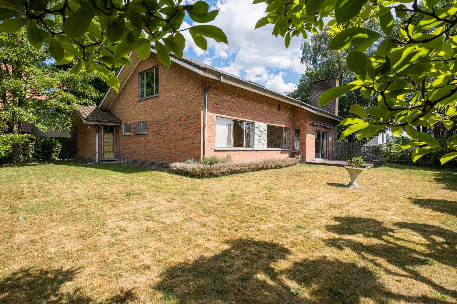 Karaktervolle woning met riante tuin in Eeklo - foto 4