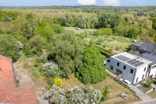 Deze bouwgrond is rustig gelegen in Neerijse (Huldenberg), in groene omgeving. Het perceel biedt de ideale kans om uw droomwoning te realiseren.Deze...
