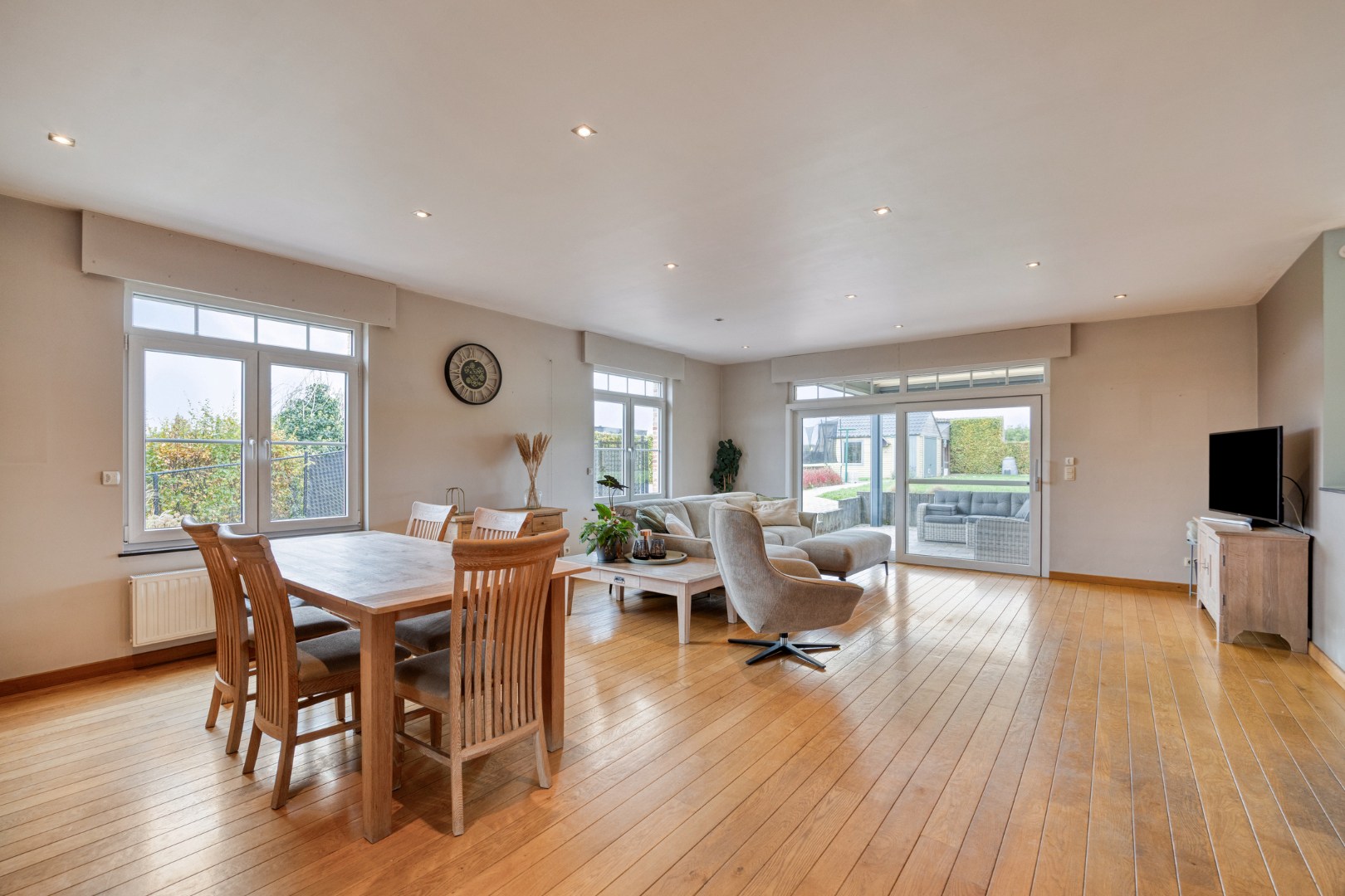 Open bebouwing met 4 ruime slaapkamers, bureau en 2 garages, tuin en terras in Bertem – EPC 133 kWh/m² - foto 5