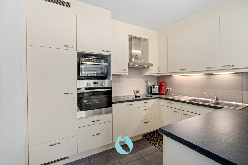 Kleinschalig gebouw met 2 appartementen en 2 garages - foto 4