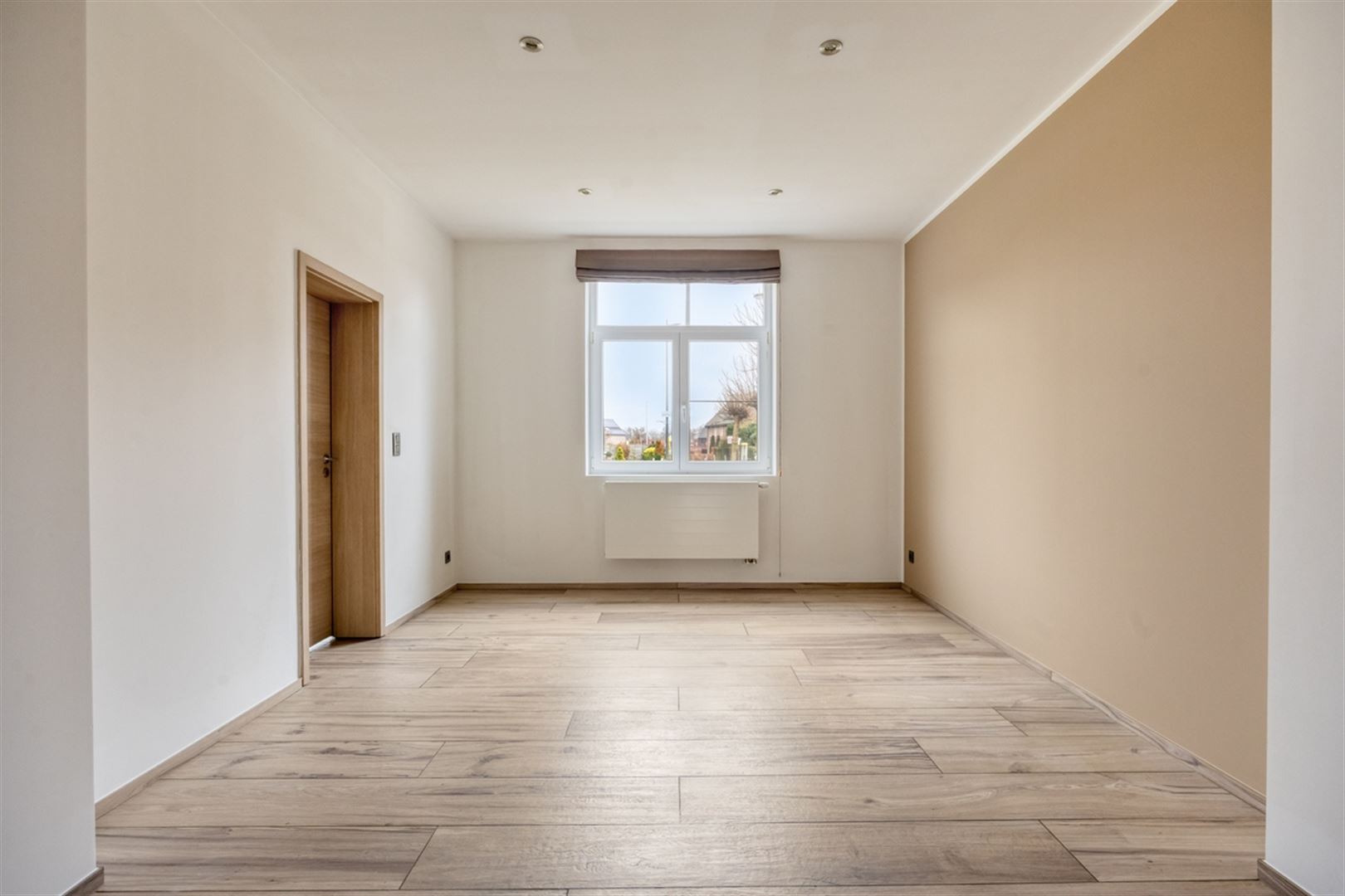 TE KOOP: Gesloten bebouwing met 3 slaapkamers te Kuringen! - foto 5
