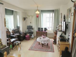 Residentie KAIRO : Dichtbij het gemeentehuis van Oostende, winkels en openbaar vervoer, lichtrijk en aangenaam hoekappartement gelegen op de...