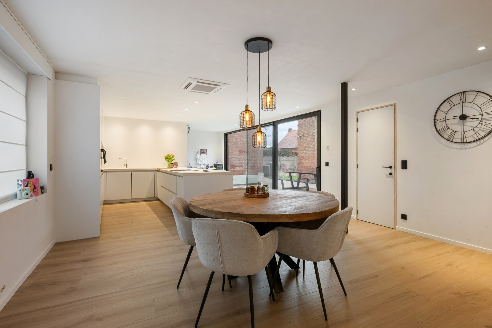 Corner house with energy performance certificate B, 3 bedrooms, garage, and south-facing garden in Koolskamp. - photo 2