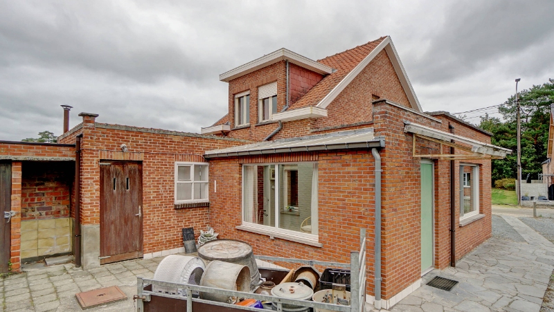 Te renoveren woning van 133m² op 14 are - foto 5