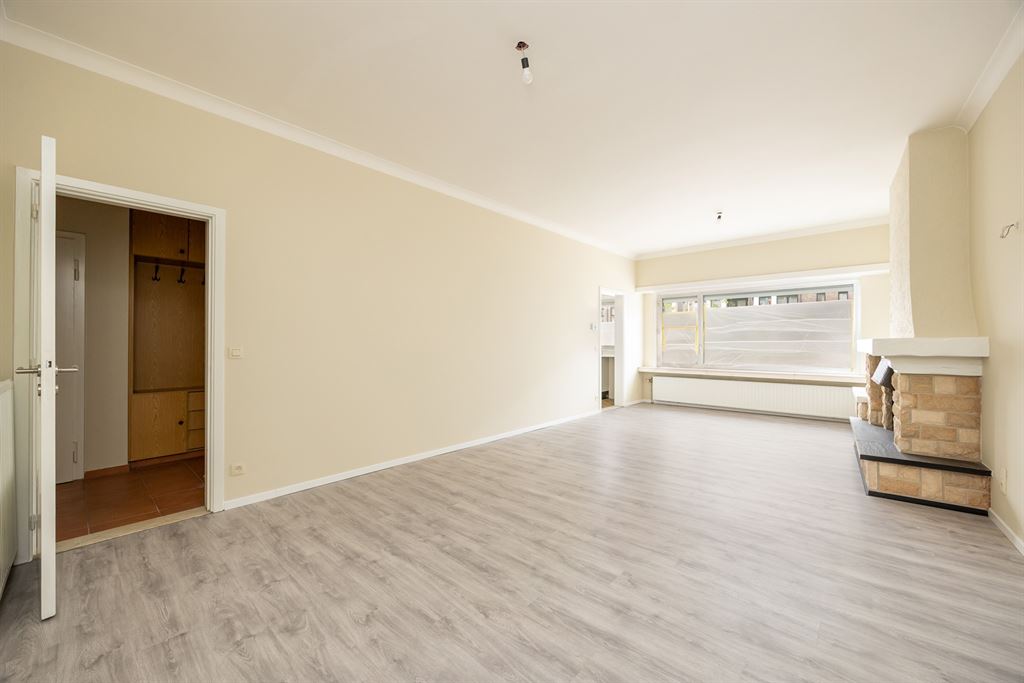 Instapklaar gelijkvloersappartement met stadskoer - foto 2