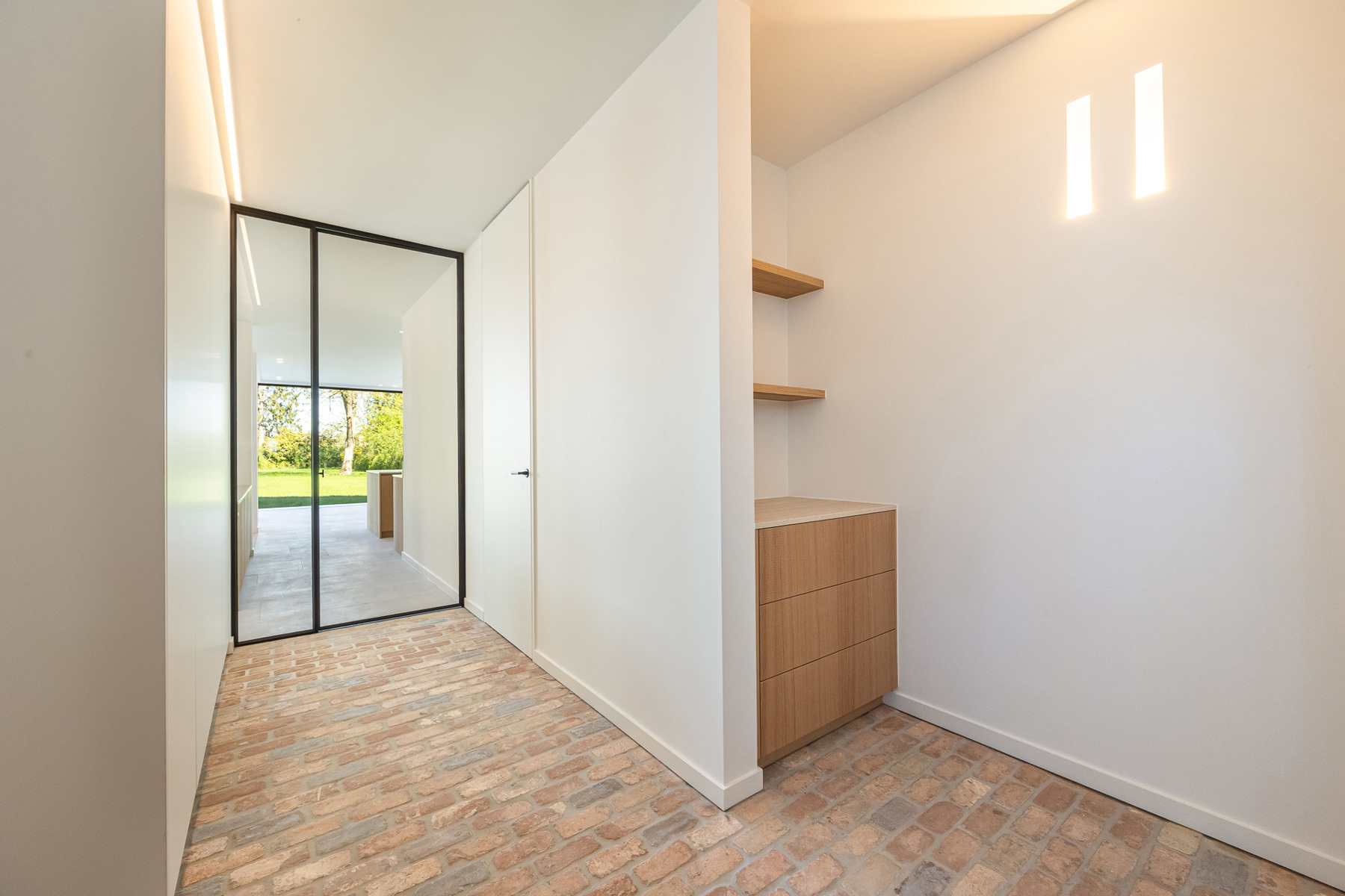 STIJLVOLLE NIEUWBOUWVILLA OP 2.804 M² - foto 2