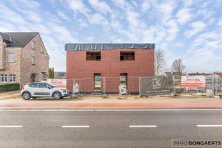 Deze volledig afgewerkte woning combineert hedendaags comfort met energiezuinig wonen. Er is een mogelijkheid tot aankoop aan 6% btw in plaats van...