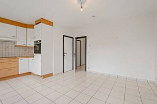 Charmant 1-slaapkamerappartement  te Onze-Lieve-Vrouw-Waver. Dit instapklare appartement is gelegen op de gelijkvloerse verdieping van een...