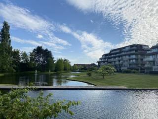 The apartment is located on the first floor and offers a magnificent view of the site.Layout: 1°V.: - entrance hall with guest toilet - bright...