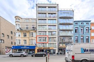 Dit perfect onderhouden 1-slaapkamerappartement te koop is gelegen op de tweede verdieping van de residentie "Gulfstream" langs de Van Iseghemlaan...