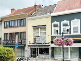 A vendre, espace commercial  avec habitation au centre de RenaixESPACE COMMERCIAL BIEN ENTRETENU AVEC ATELIER, CHAMBRES FROIDES   en plein CENTRE DE...