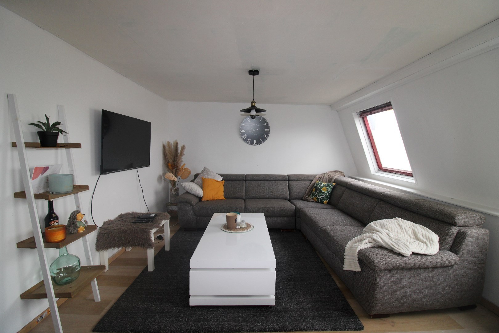 Appartement met twee slaapkamers in het centrum van Heppen - foto 4