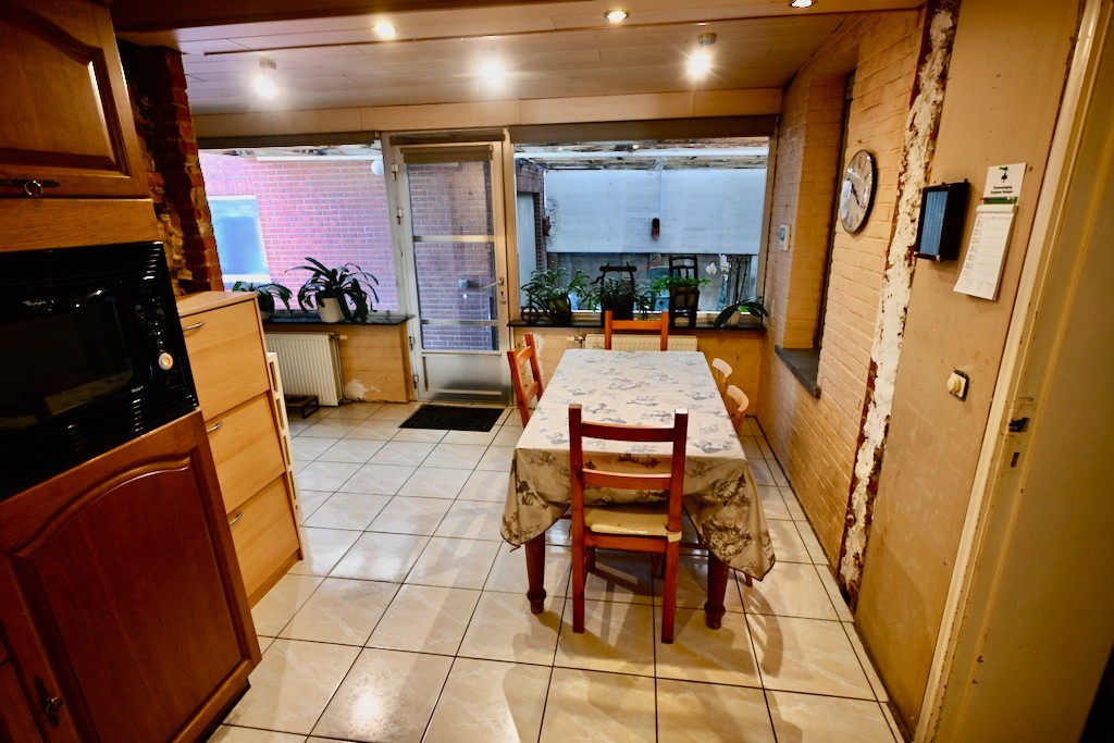 Eengezinswoning met 3 slaapkamers en diepe tuin . - foto 5
