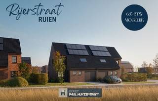 In het landelijke Ruien, op een steenworp van het prachtige Kluisbergen, komt binnenkort een kleinschalig nieuwbouwproject tot leven in de rustige Rijerstraat.<br />Deze verkaveling omvat 15 moderne nieuwbouwwoningen met een uitzonderlijk grote tuin – perfect voor wie houdt van ruimte, natuur en privacy.<br />De combinatie van hedendaagse architectuur en de groene, rustige ligging maakt dit project ideaal voor gezinnen of koppels die op zoek zijn naar modern comfort in een natuurlijke omgeving.<br /><br />Deze lichtrijke en comfortabele woningen combineren ruimte en gezelligheid. De open keuken vloeit naadloos over in de leefruimte en creëert een uitnodigende sfeer.<br />Boven zijn er drie volwaardige slaapkamers en een badkamer met bad én douche. Sommige woningen bieden bovendien een ruime zolder – ideaal als extra slaapkamer, hobby- of opbergruimte.<br />Elke woning beschikt over een private garage en extra parkeergelegenheid in de buurt.<br />De grote, zonnige tuin is een echte troef: een groene oase waar je tot rust komt en kinderen veilig kunnen spelen.<br />Deze nieuwbouwwoningen bieden hedendaags wooncomfort in een rustige, landelijke omgeving nabij Kluisbergen – waar natuur en modern wonen perfect samengaan.<br /><br />Prijzen all-in 393.816,77* | LOT 8<br />Prijzen excl. kosten 363.000 euro | LOT 8<br /><br />*Mogelijk verlaagd BTW-tarief van 6% op de constructie, enkel indien de koper voldoet aan de wettelijke voorwaarden.<br /><br />* Prijs all-in: grond | woning | oprit |garage | aansluitingen | architect | notariskosten | btw | registratierechten | zonnepanelen | warmtepomp | ...