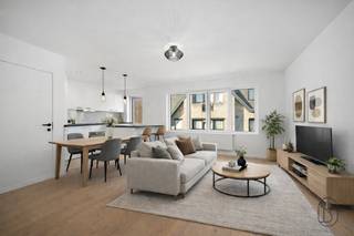 Ontdek dit instapklare appartement op korte afstand van het centrum van Wevelgem.Bestaande uit een lichtrijke woonkamer met open geïnstalleerde...