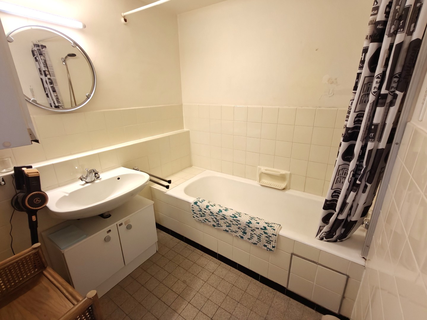 Zeer ruime studio gelegen op de Zeedijk van Middelkerke op een eerste verdieping met terras! - foto 5