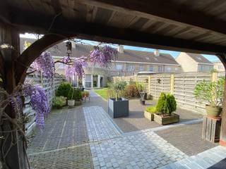 Charmante éénsgezinswoning op wandelafstand van het centrum van Hoogstraten.De woning is als volgt...