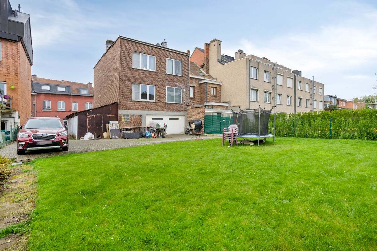 Vergunde opbrengsteigendom voor bouw 5 appt &amp; 2 garages - foto 3