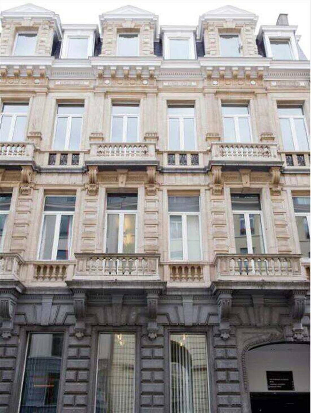 Commercial à louer à Bruxelles - photo 3